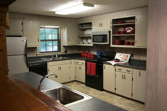 AL-Lake-Lodge-Kitchen